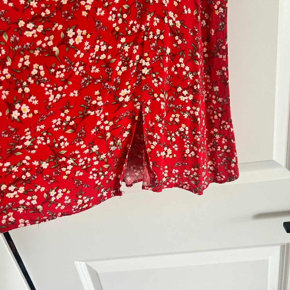 Floral Red Dress - Picture 3 of 4